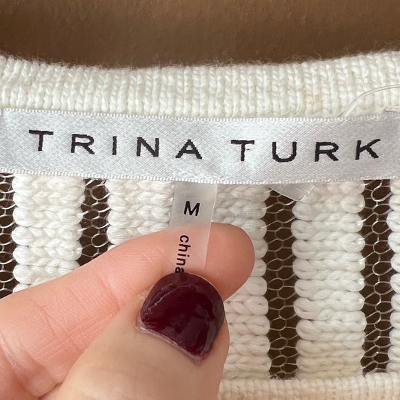 Trina Turk Women’s Short Sleeve Mesh Striped Sweater Size Medium - Picture 4 of 6